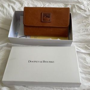 Dooney and Bourke Florentine wallet